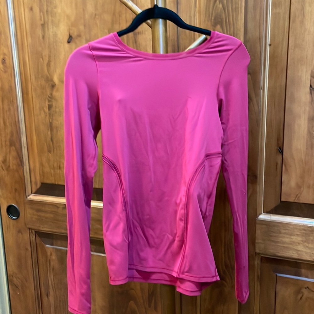 Lulu lemon long sleeve workout shirt.